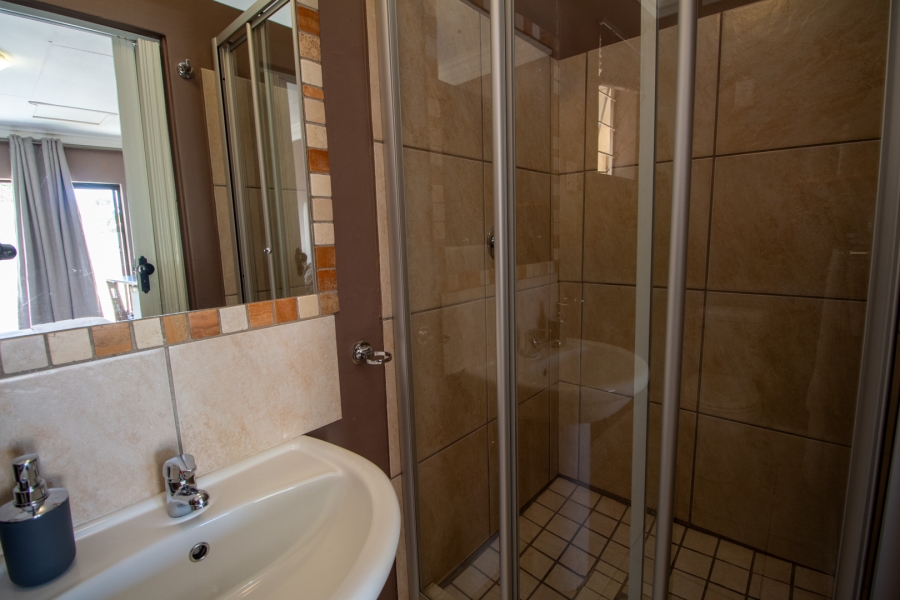 8 Bedroom Property for Sale in Flora Park Northern Cape